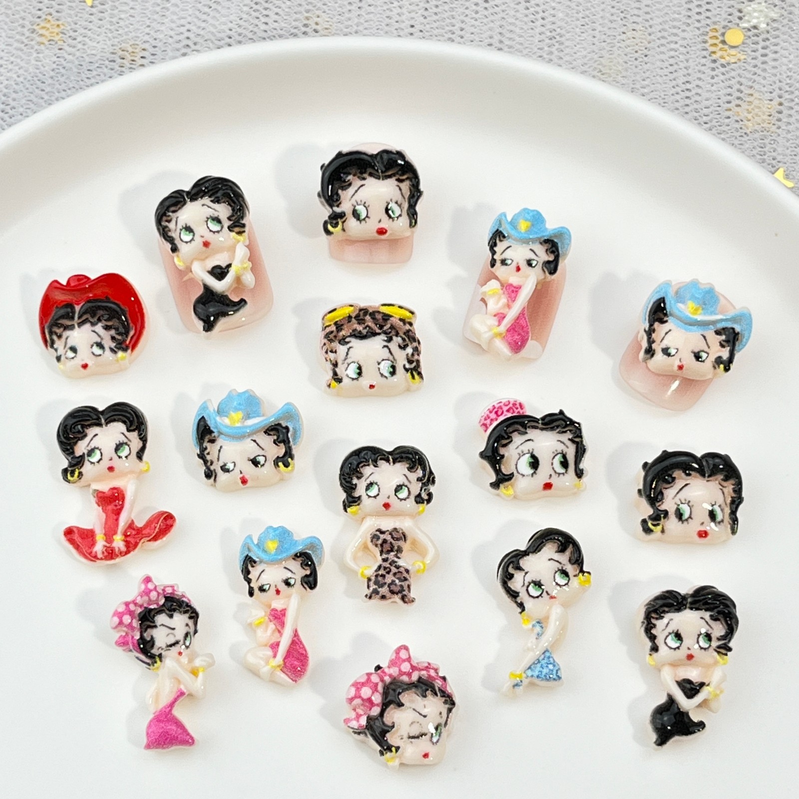 100pcs Cartoon Betty Nail Art  - Resin Art Diy 评论和价格