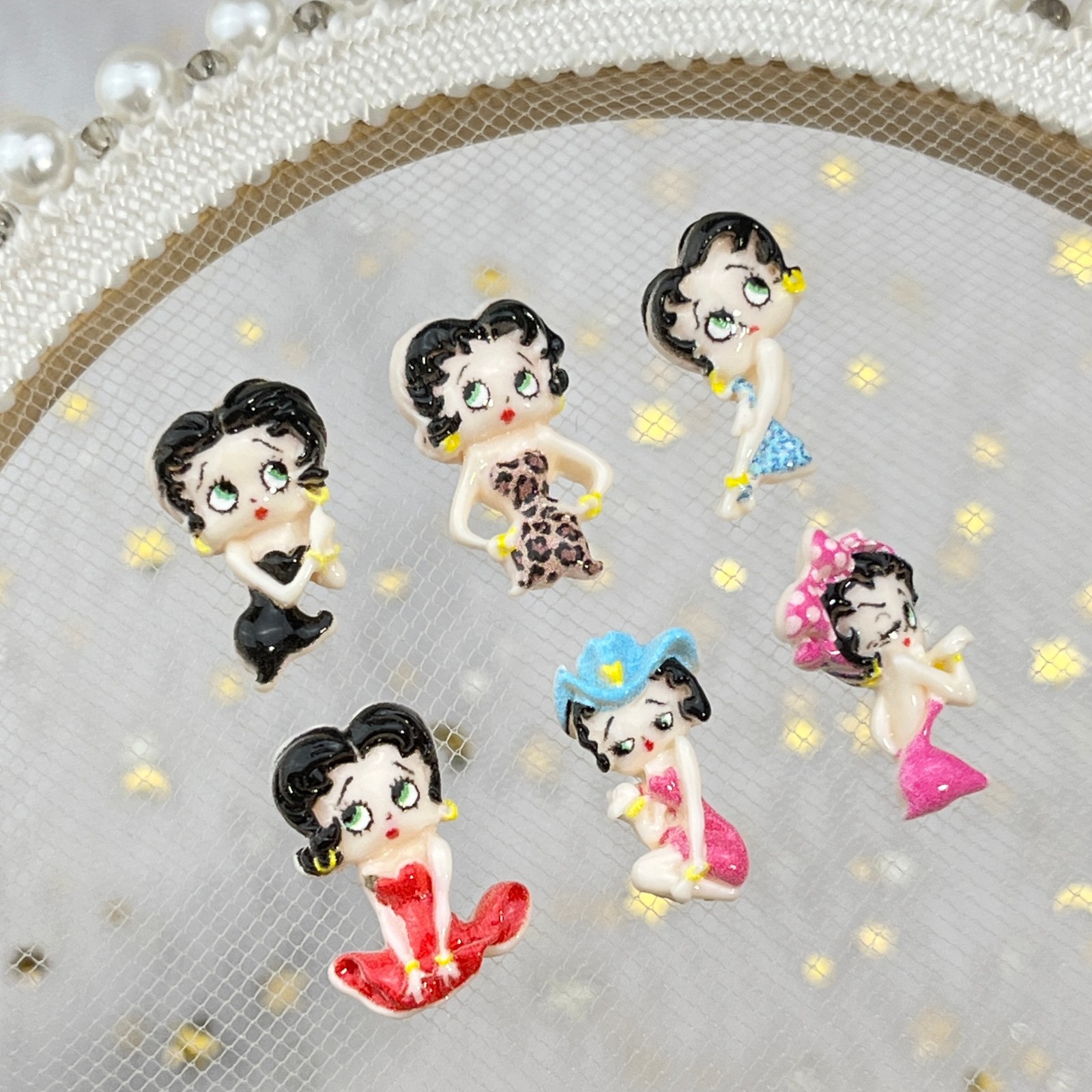 100pcs Cartoon Betty Nail Art  - Resin Art Diy 评论和价格