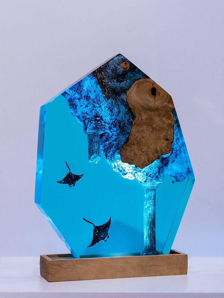 Customized Items Resin Table L - Resin Artist 评论和价格